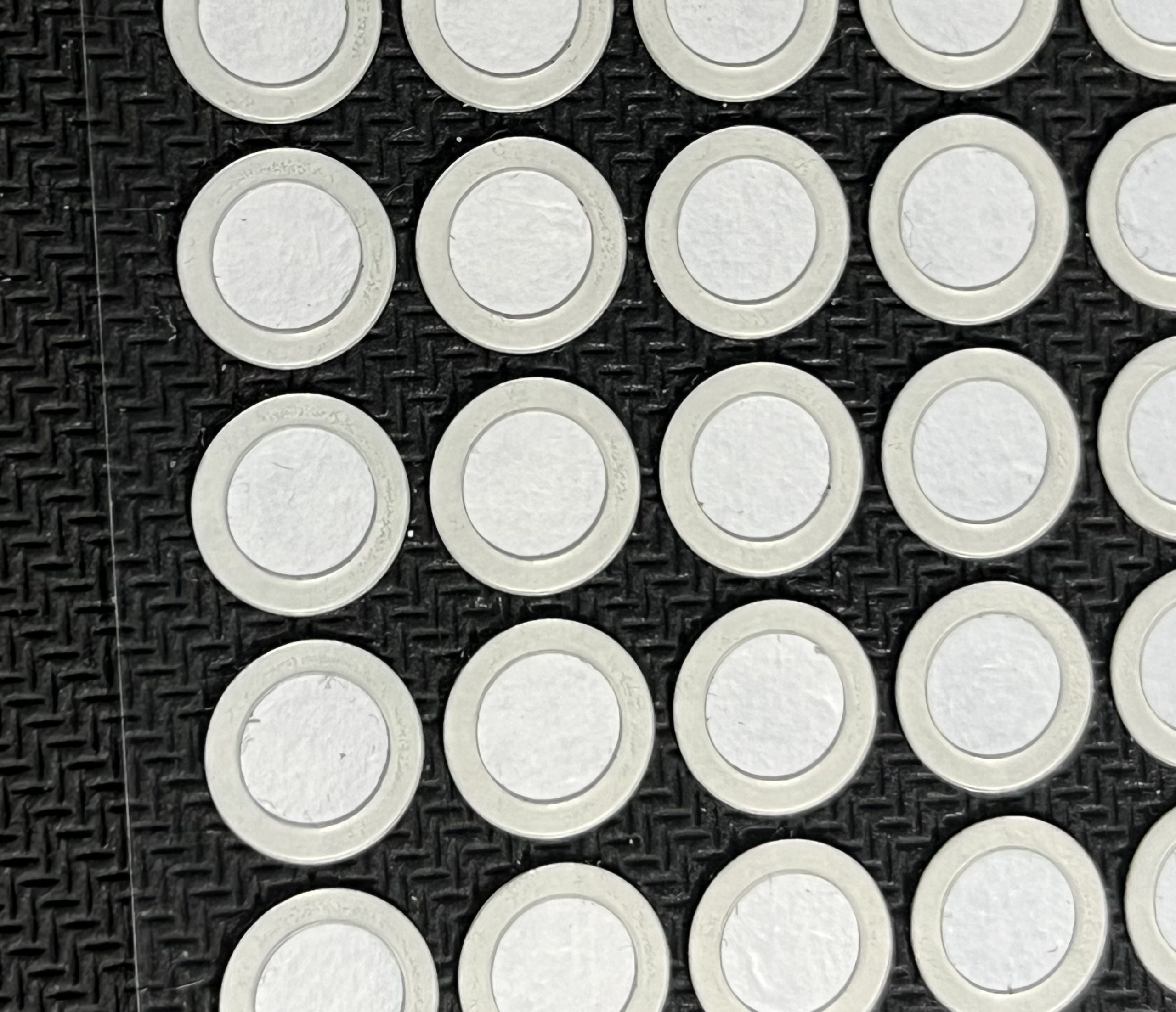 Optional vapour transmission sheets for RD and PD Rosahl membrane dehumidifiers are self nadhesive PTFE vebt patches to protect RD and PD membranes